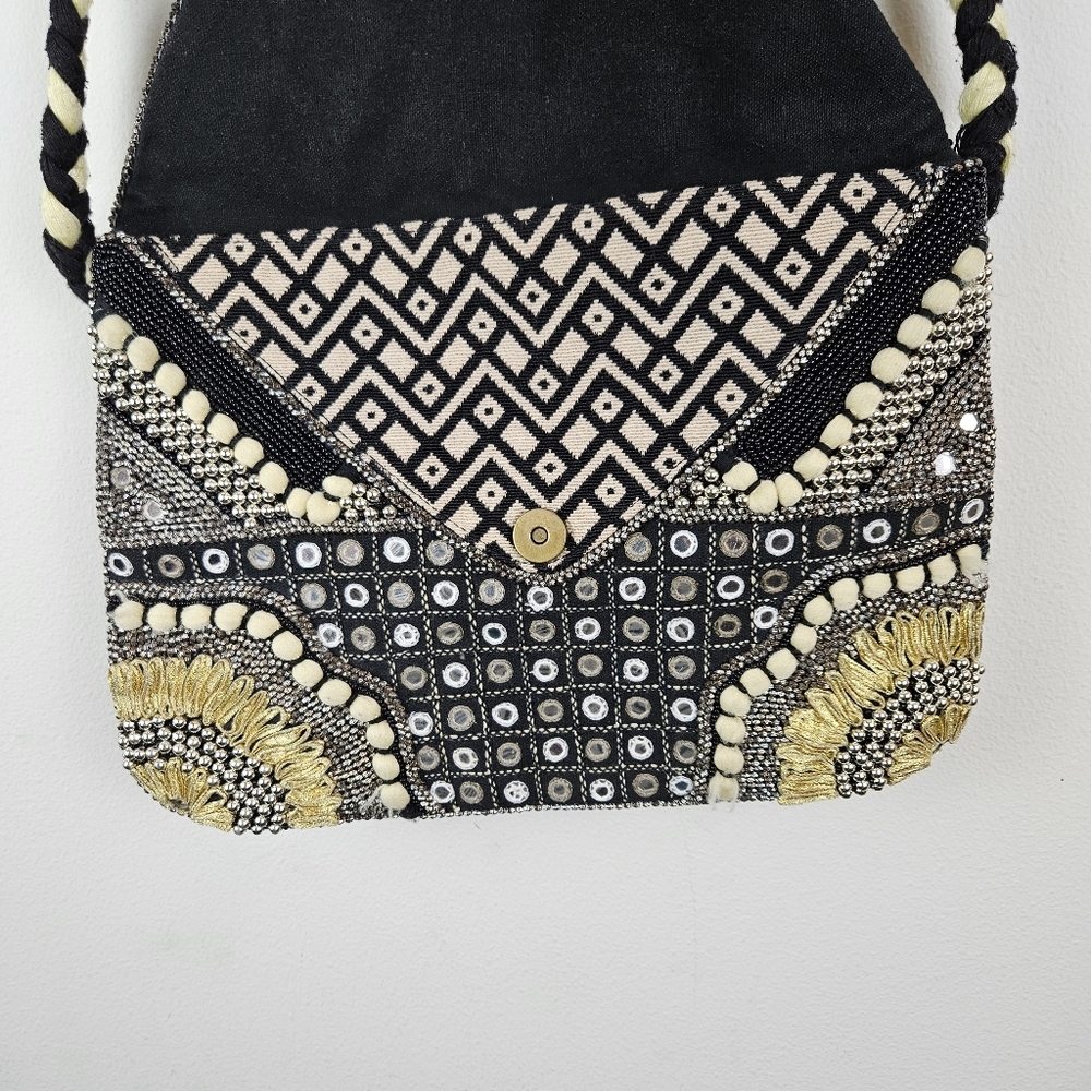 Big Buddha Womens Banjo Beading Crossbody Bag Multicolor Size 13x9x1 Boho - Picture 3 of 8